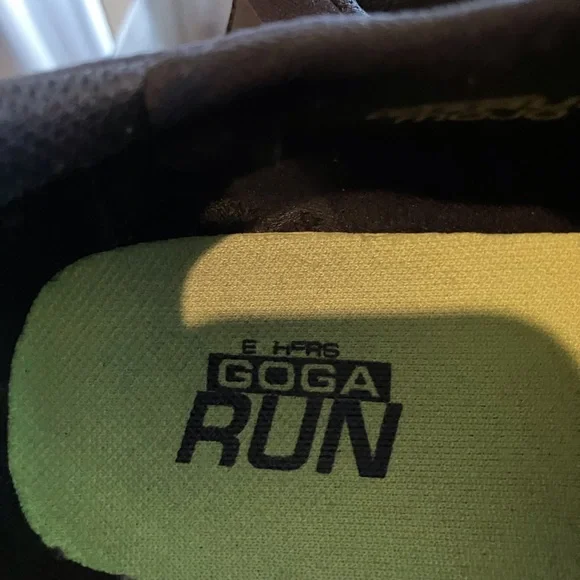 Skechers Women’s Sneakers GoRun Mojo size 8.5 comfy slip-ons - Picture 7 of 11